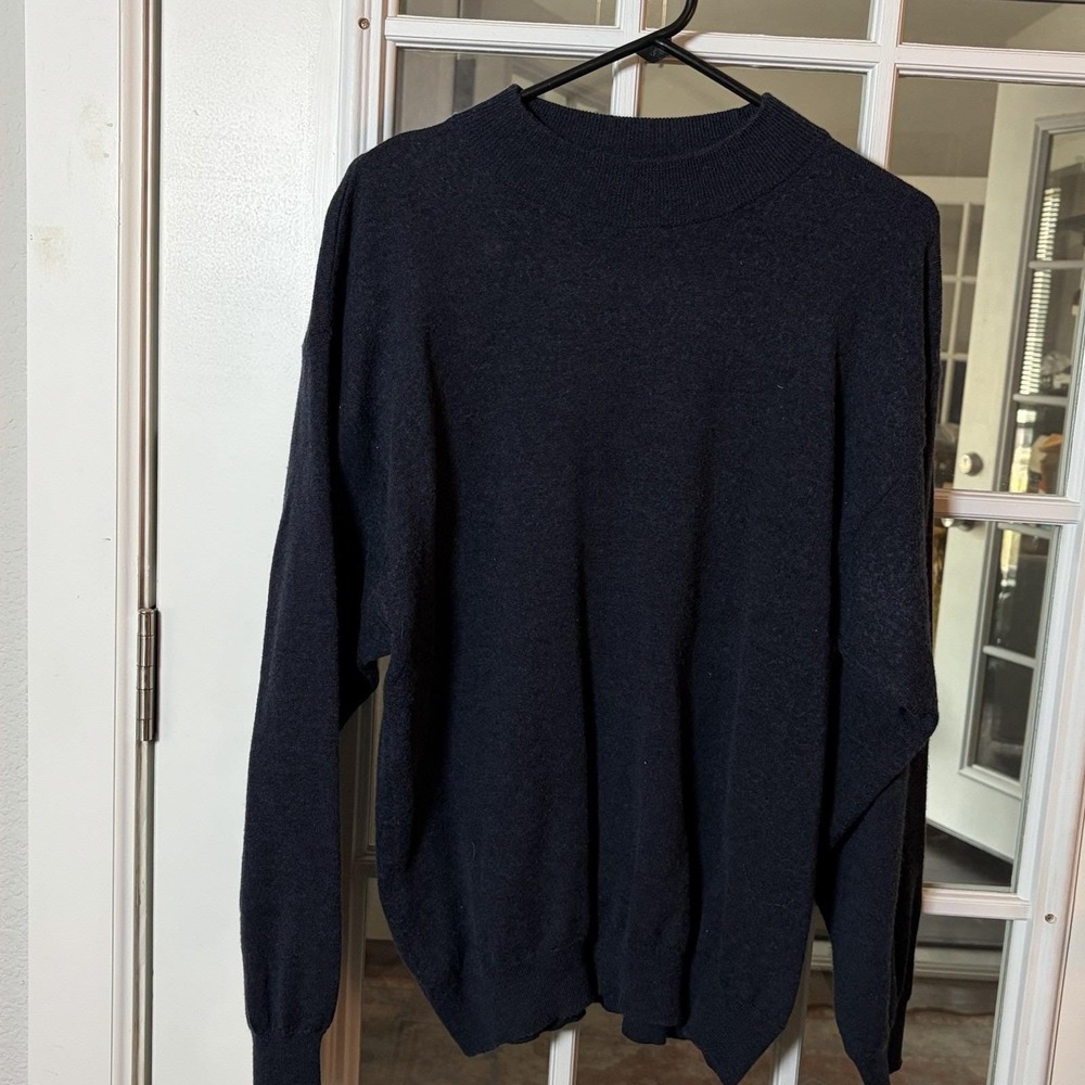 Vintage Fiji Made In Italy Wool Feel Navy Blue Sweater Minimalist